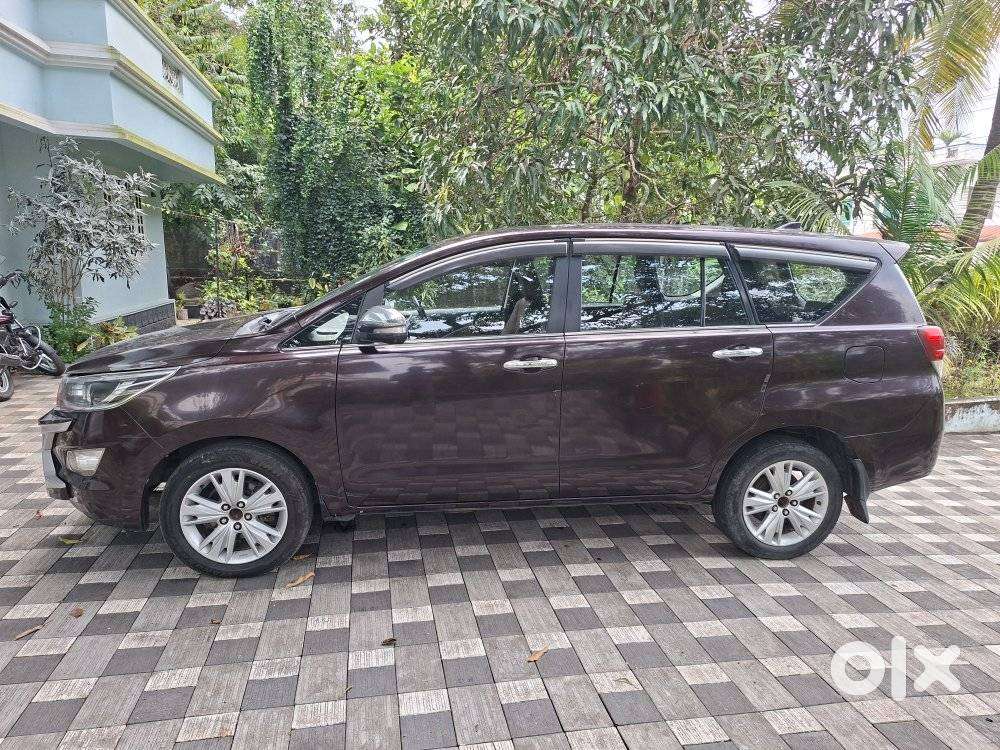 Toyota Innova Crysta 2.8 Zx At, 2016, Diesel