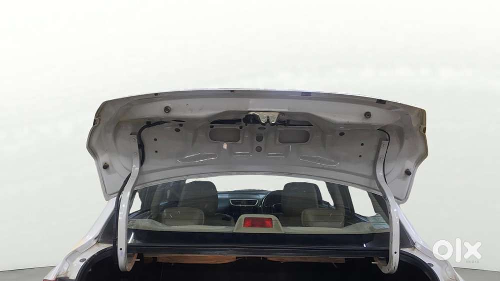 Maruti Suzuki Swift Dzire Zxi 1.2, 2017, Petrol