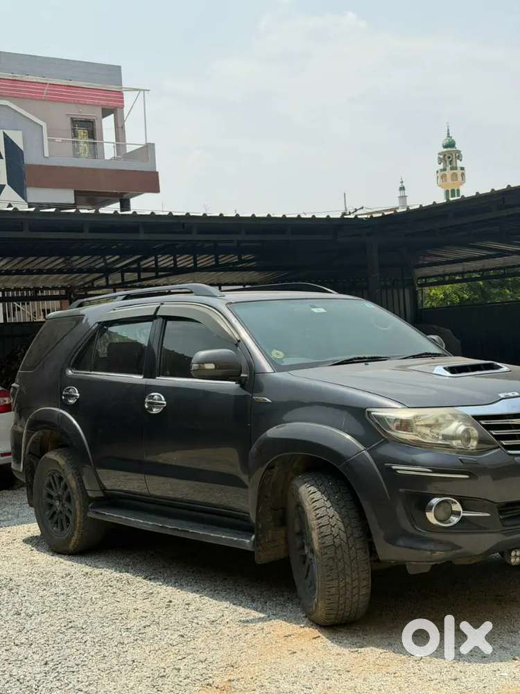 Toyota Fortuner 2015