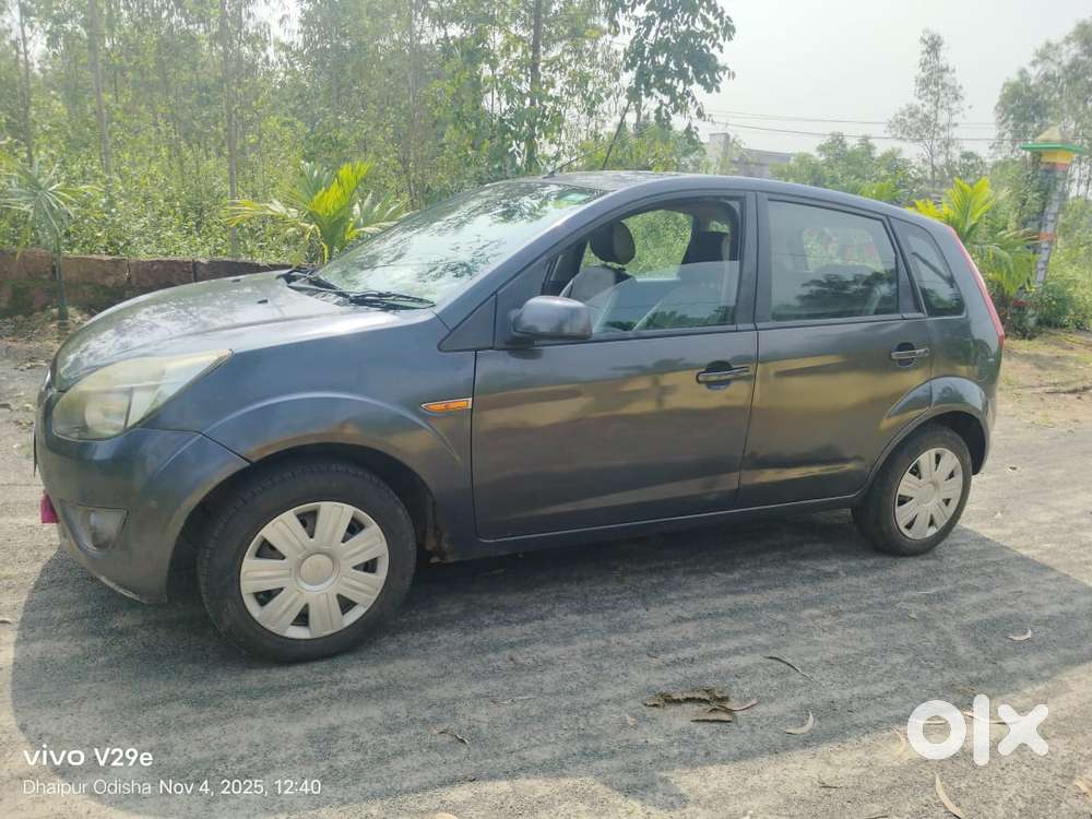 Ford Figo 1.5d Titanium Mt, 2011, Petrol