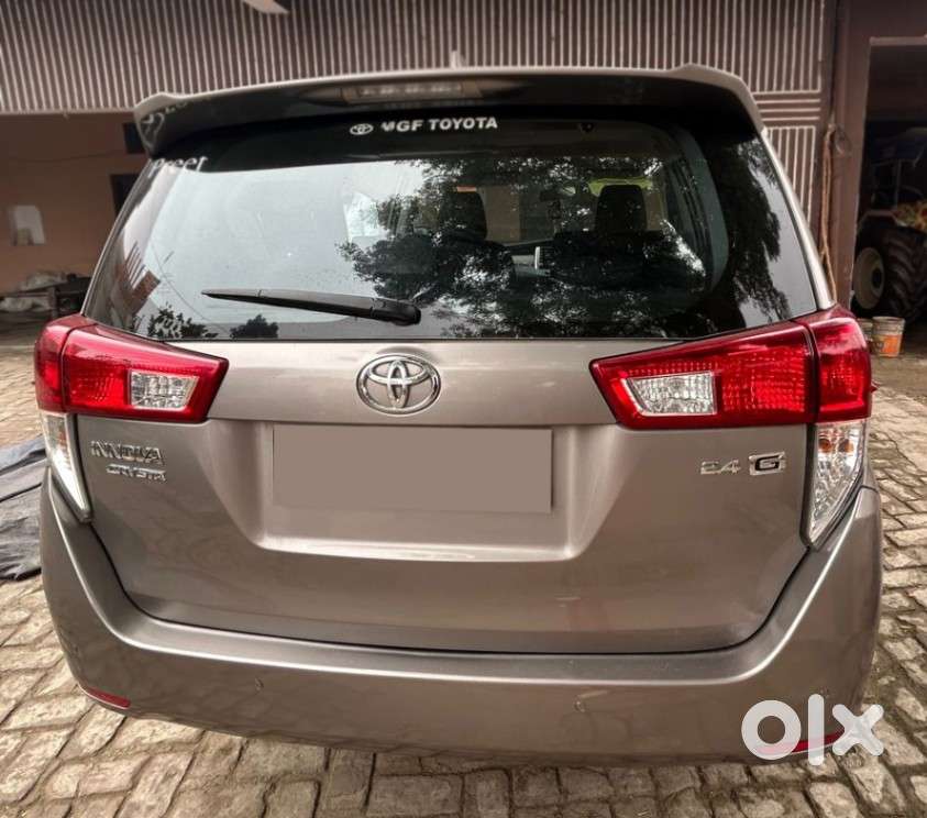Toyota Innova Crysta 2.4 G Mt, 2022, Diesel