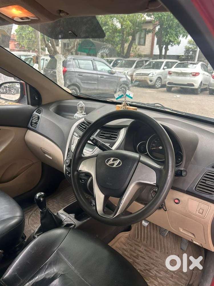 Hyundai Eon 2012 Petrol Well Maintained