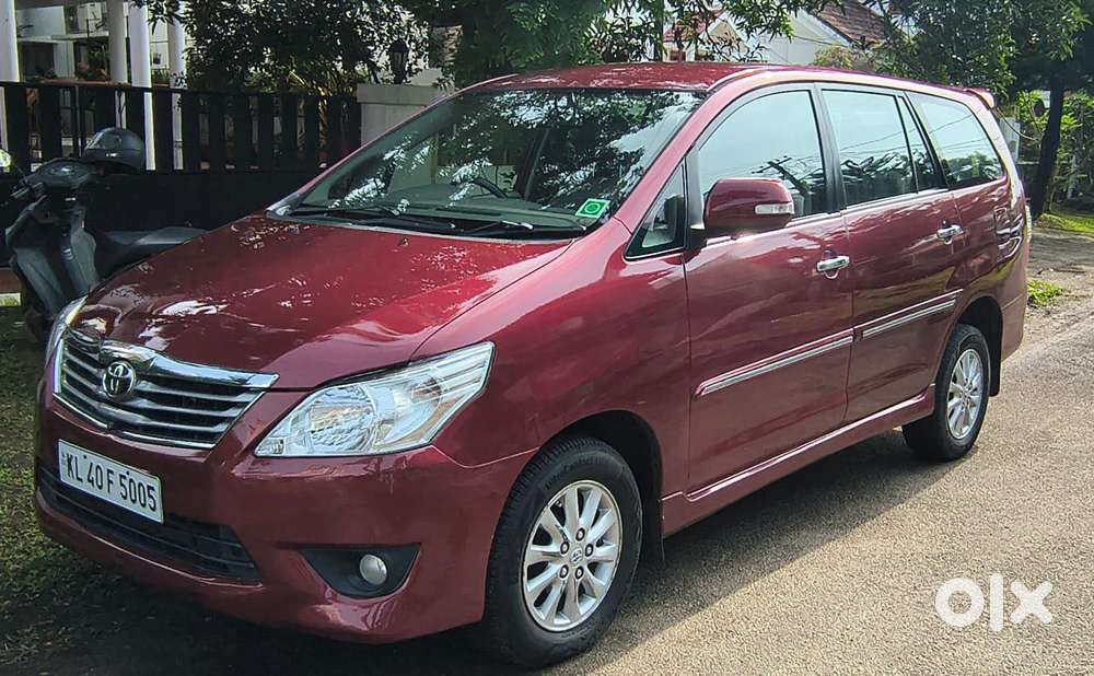 Toyota Innova [ ] 2.5 V Diesel 7 Str, 2012, Diesel