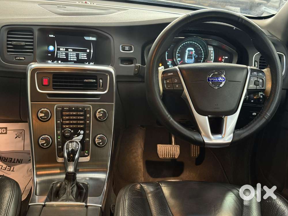 Volvo S60 D5 Inscription, 2015, Diesel