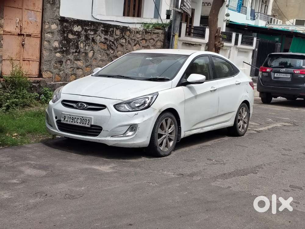 Hyundai Fluidic Verna 2012