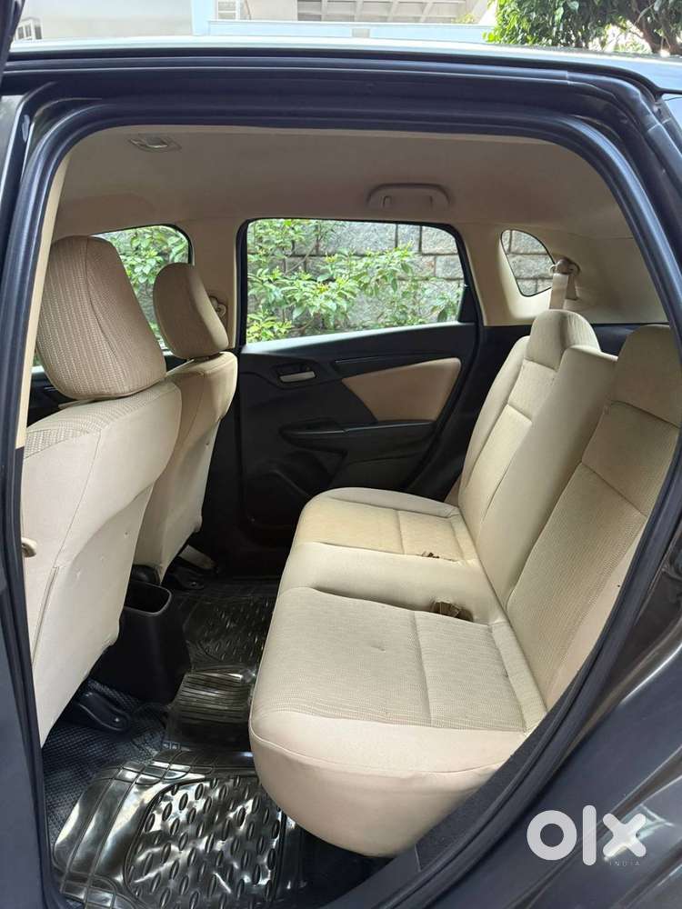 Honda Jazz 2015 Sv Diesel  86,000 Km  2nd Owner