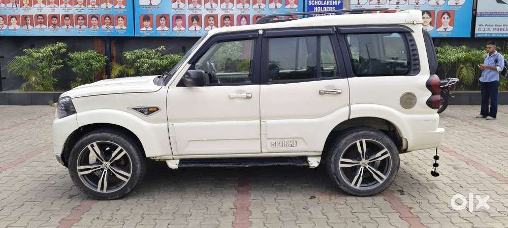 Mahindra Scorpio, 2016, Diesel