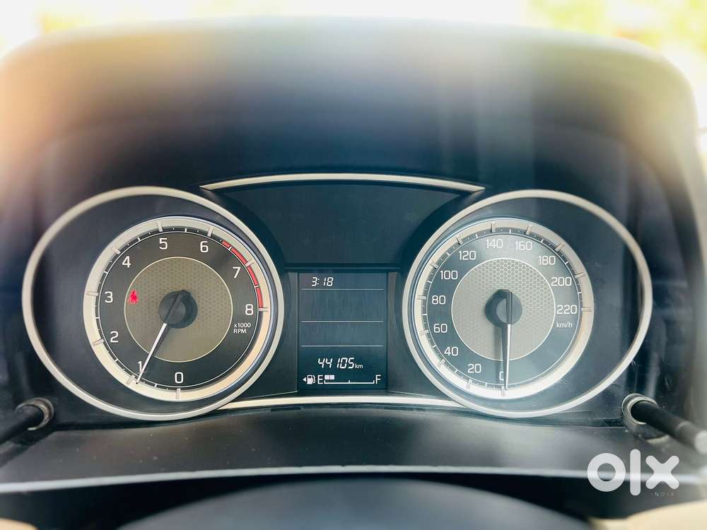 Maruti Suzuki Swift Dzire Vxi Optional, 2022, Petrol