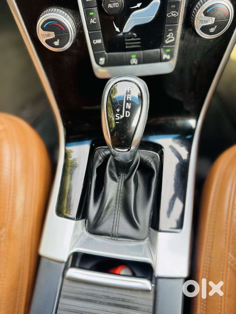 Volvo Xc60 D5 Awd Automatic, 2016, Diesel