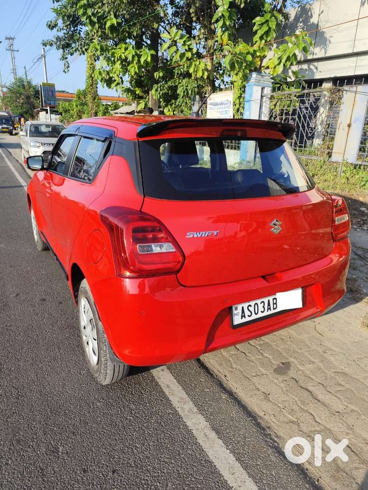 Maruti Suzuki Swift Vxi + Manual, 2021, Petrol