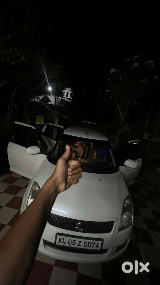 Maruti Suzuki Swift Vxi 2009 Petrol Well Maintained