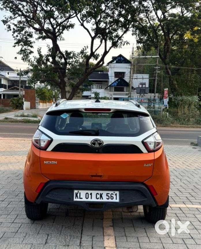 Tata Nexon 1.2 Revotron Xza Plus, 2018, Petrol