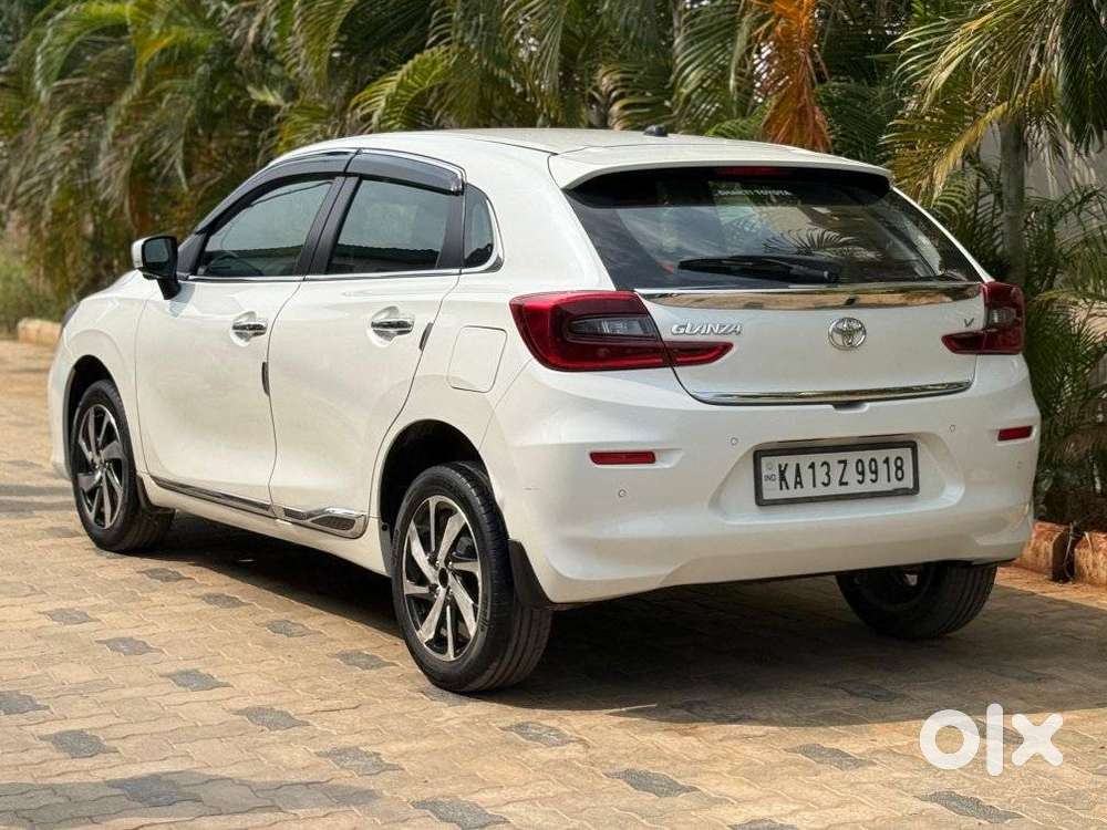 Toyota Glanza 1.2 V Amt, 2023, Petrol