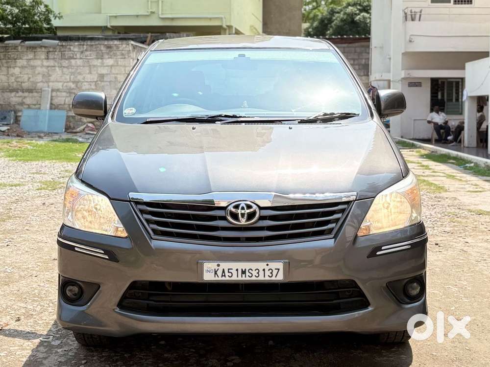 Toyota Innova 2009-2011 2.5 Gx 8 Str, 2012, Diesel