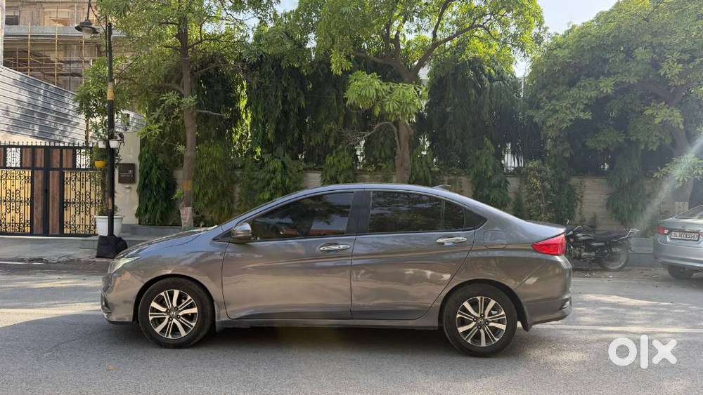 Honda City V At Exclusive, 2018, Petrol