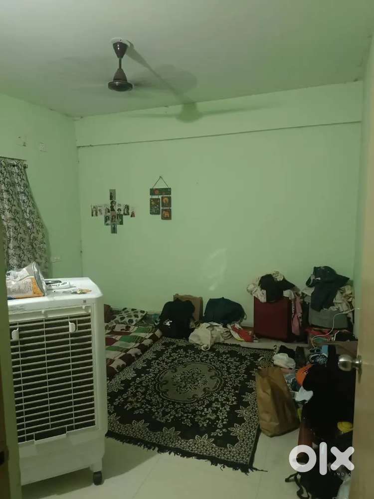 3 Bhk sharing room available for rent