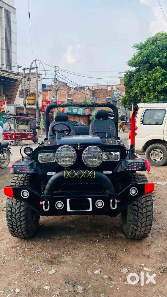 Mahindra Jeep Classic 2000