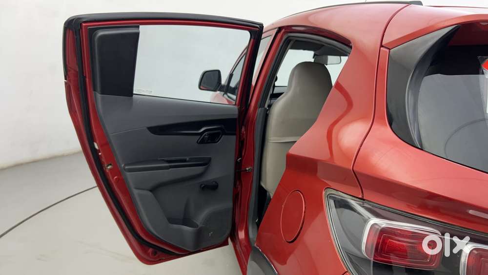 Mahindra Kuv100 Nxt 1.2 K2 Diesel 6 Str, 2017, Petrol