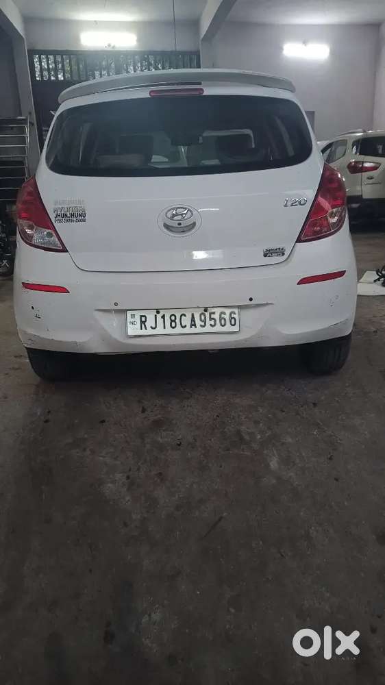 Hyundai I20 Sportz 2013 Petrol Car