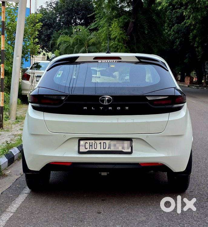 Tata Altroz 1.2 Xm Plus, 2025, Petrol