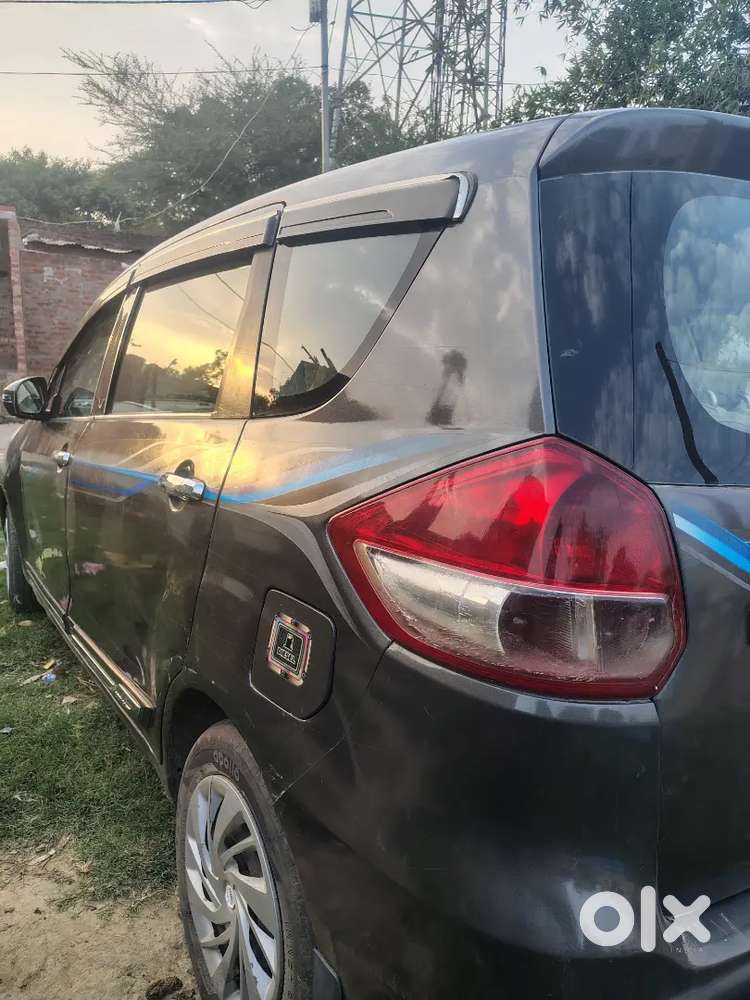 Maruti Suzuki Ertiga 2017 Diesel 225000 Km Driven