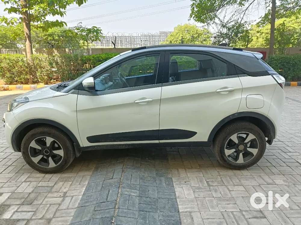 Tata Nexon Diesel Xza+ Dual Tone
