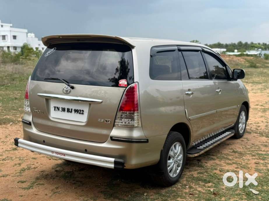 Toyota Innova 2.5 V 7 Str, 2011, Diesel