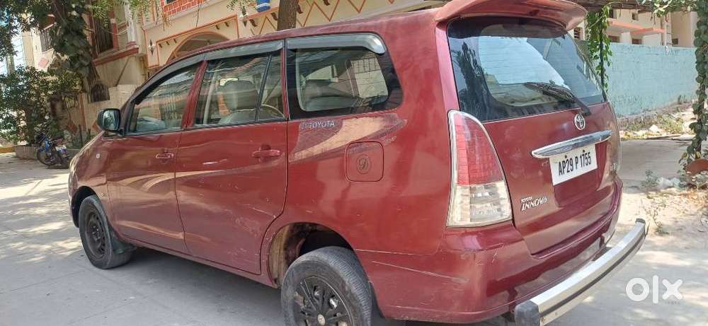 Toyota Innova 2.5 G (diesel) 8 Seater, 2006, Diesel