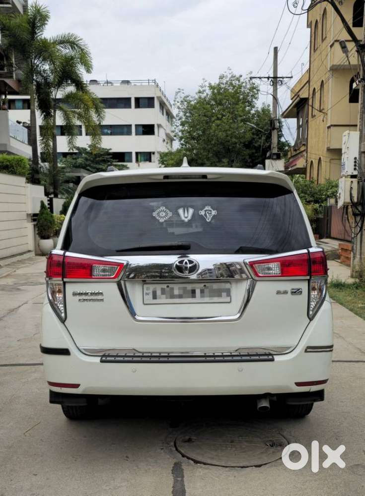 Toyota Innova Crysta 2.8z Automatic, 2017, Diesel