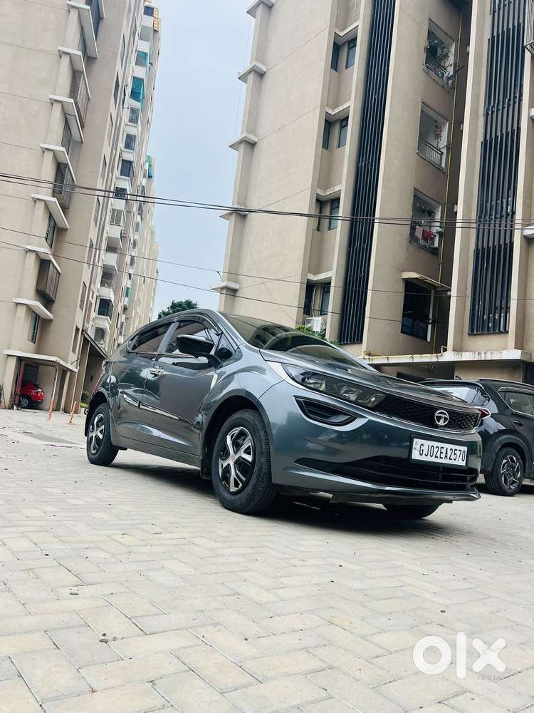 Tata Altroz 1.2 Xm, 2023, Petrol