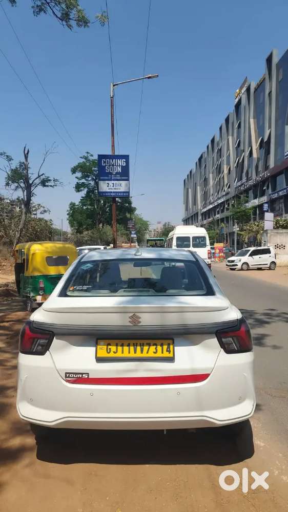 Dzire Tour S 2025 Cng &  Well Maintained