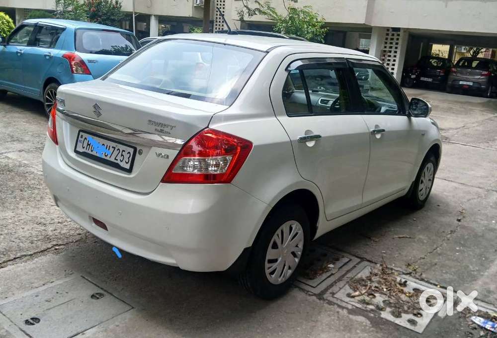 Maruti Suzuki Swift Dzire Vxi Optional, 2014, Petrol