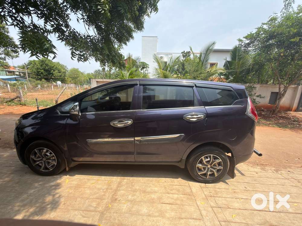 Mahindra Marazzo Diesel 2019