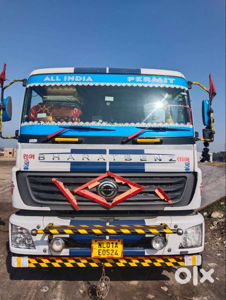 EDIBLE OIL TANKER BHARAT BENZ 3723R Commercial & Other Vehicles 1748005620