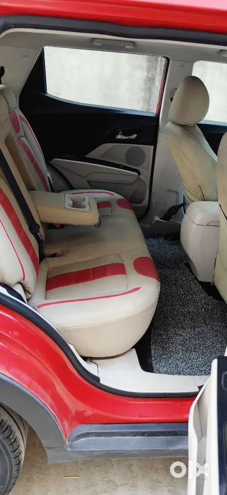 Top End Model Xuv 300 Diesel Patna No 1st Owner