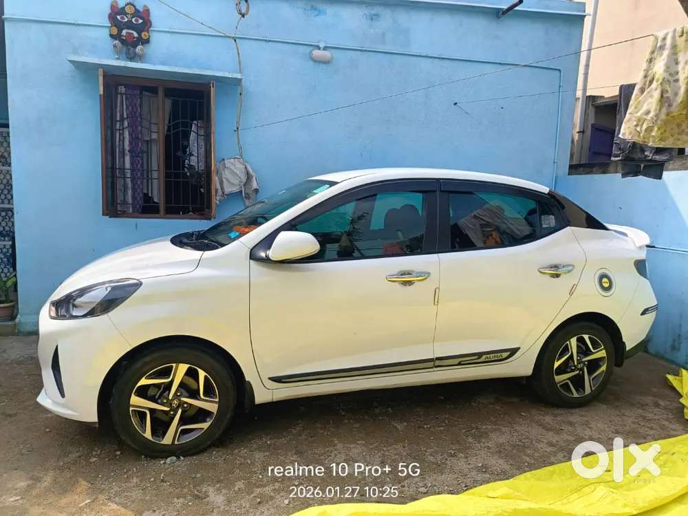 Hyundai Aura 2022 Dec 30 Top End Vehicle