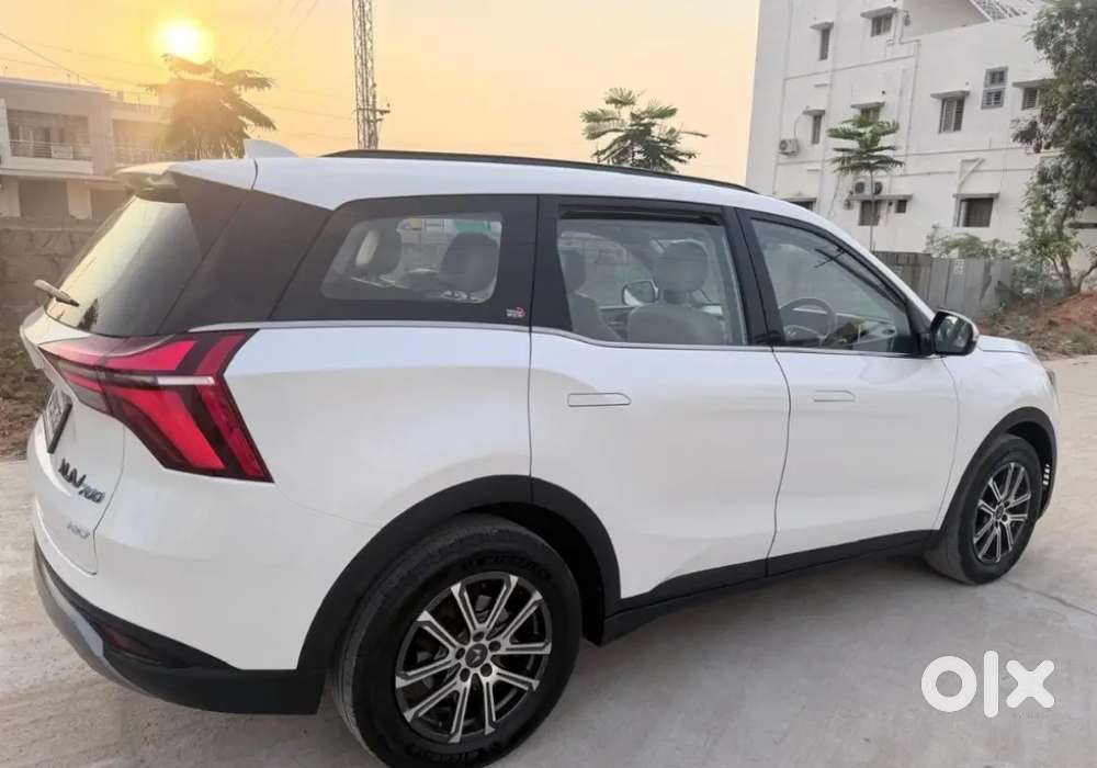 Mahindra Xuv700 Diesel 120000 Km Driven