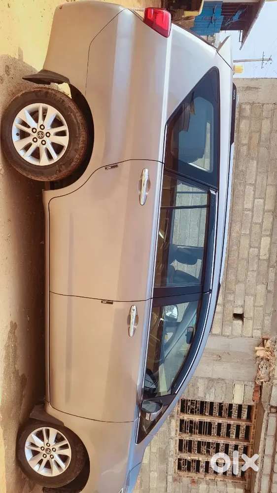 Toyota Innova Crysta 2019 Diesel 130000 Km Driven