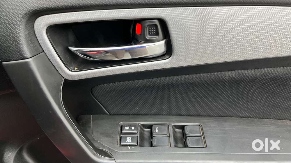 Maruti Suzuki Vitara Brezza 1.5 Zxi Plus Dual Tone, 2021, Petrol