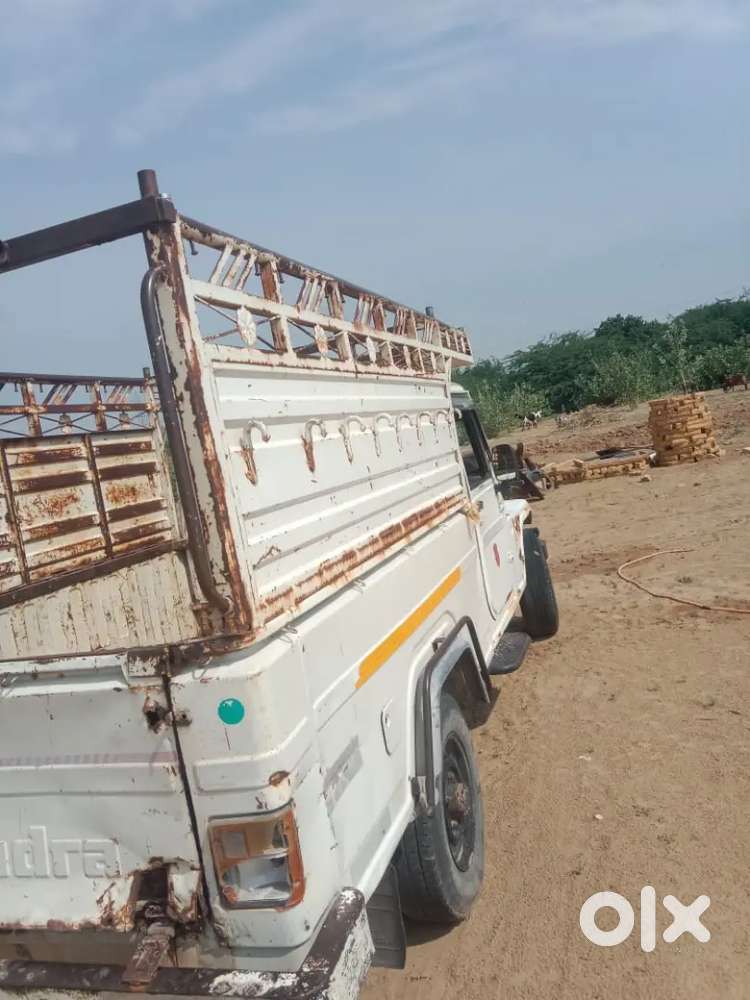 Bolero Pik Up Esi Liye Bech Raha Hu