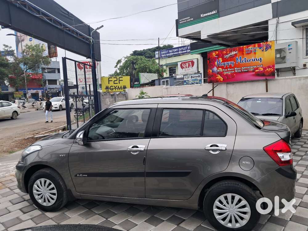 Maruti Suzuki Swift Dzire Vxi Optional, 2016, Petrol