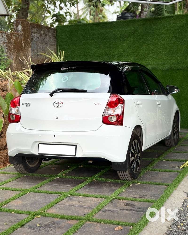 Toyota Etios Liva Vd Dual Tone, 2017, Diesel