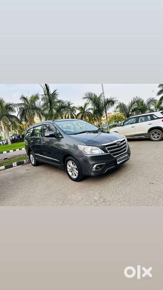 Toyota Innova 2.5 V 2015