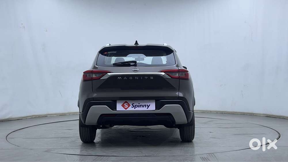 Nissan Magnite 1.0 Xv Executive, 2022, Petrol