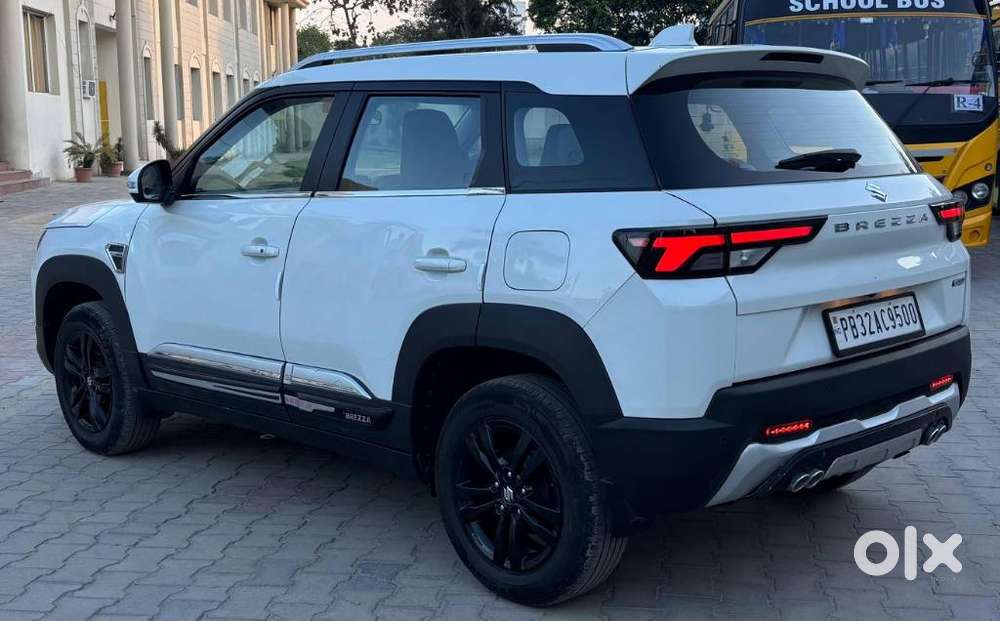 Maruti Suzuki Brezza, 2023, Petrol