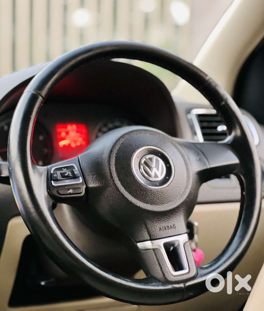 Volkswagen Vento 2010-2013 Petrol Highline, 2013, Petrol