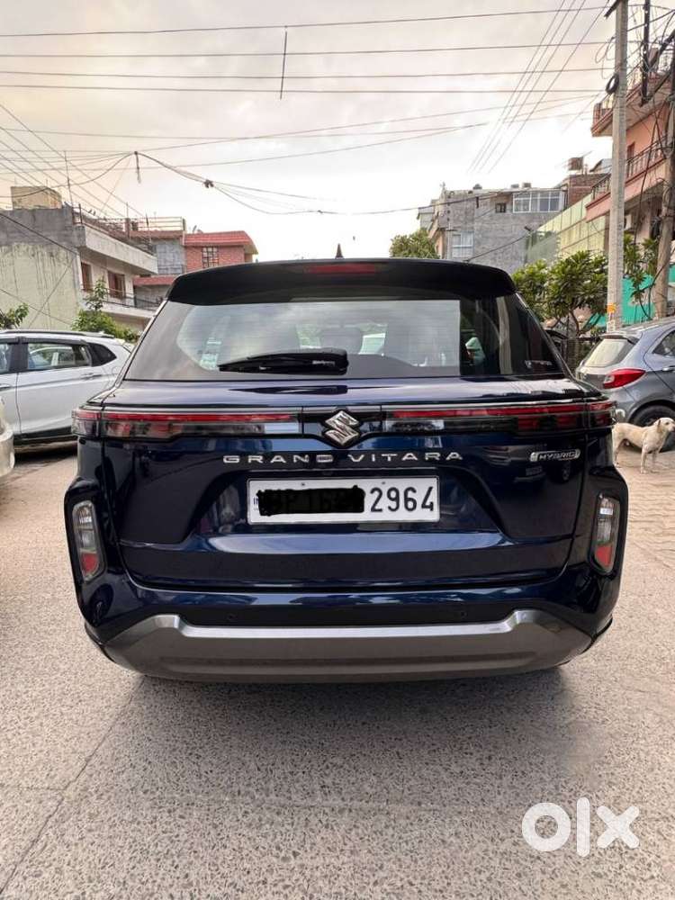 Maruti Suzuki Grand Vitara 1.5 Zeta Plus Intelligent Hybrid Ecvt, 20..