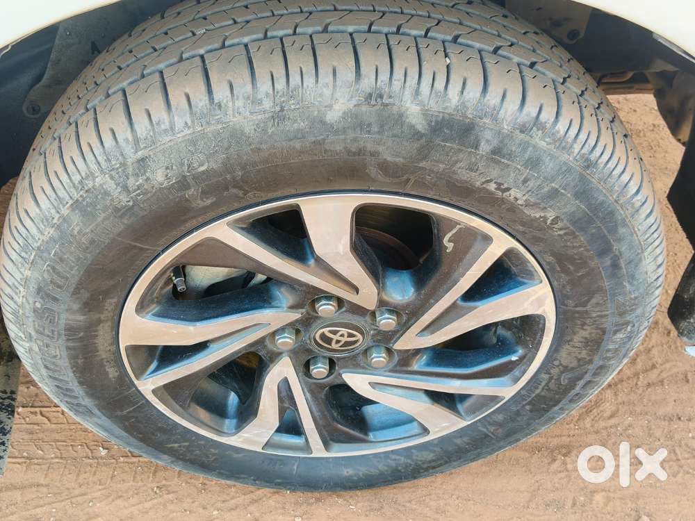 Toyota Innova Crysta 2.4 G Mt, 2022, Diesel