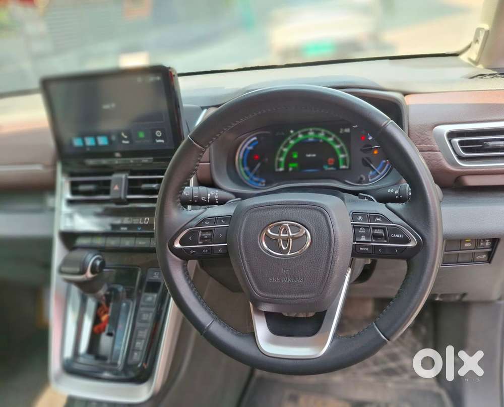 Toyota Innova Hycross 2.0 Zx (o) Hybrid 7 Str, 2025, Cng & Hybrids