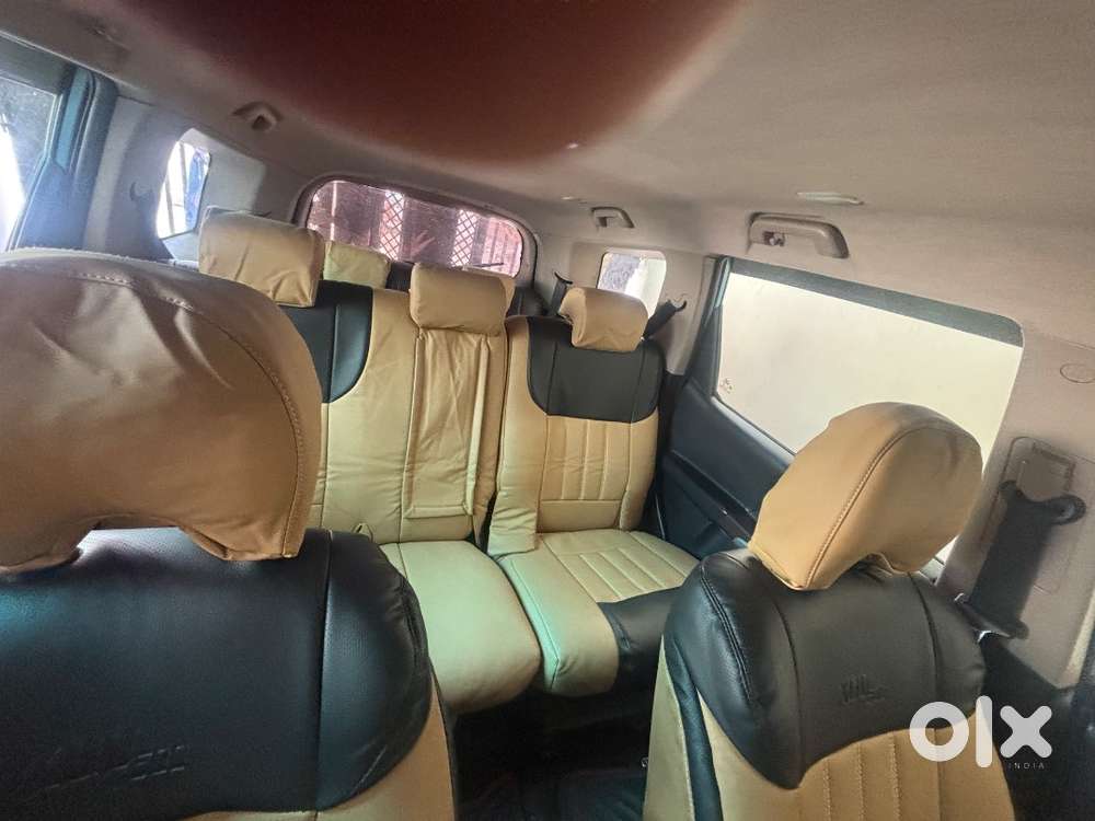 Xuv500 W8 Top Model